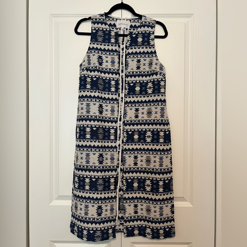 BCBG Woven Vest. Size XS.